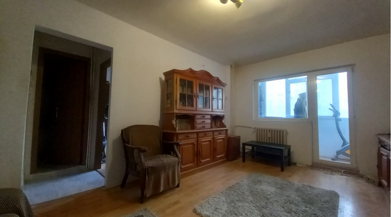 Brancoveanu, Apt 4 camere,  etaj 2 din 10, 5 minute de parc